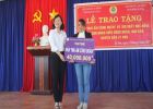 LĐLĐ tỉnh Bình Dương tặng 100 triệu đồng cho ĐVCĐ, ngư dân đảo Lý Sơn